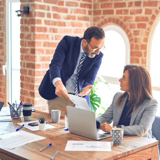 Brío Luxerise - Equipo de expertos en criptomoneda